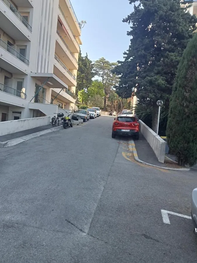 Nice Centre- Small Pied-A-Terre Near Beaches 0*,  Γαλλία