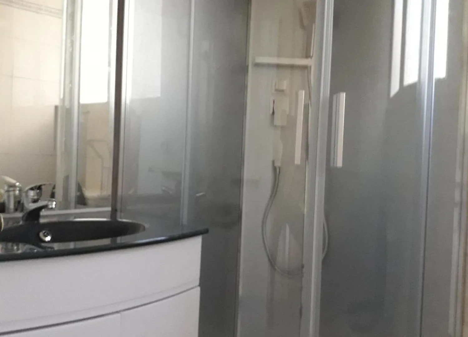 Apartment Nice Centre- Small Pied-A-Terre Near Beaches